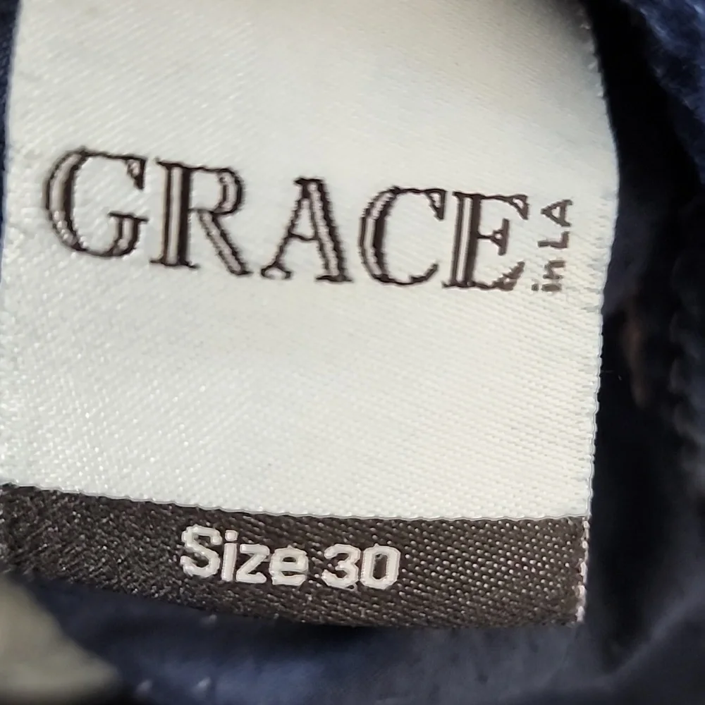 Grace in LA Embroidered Jeans - Picture 6 of 7